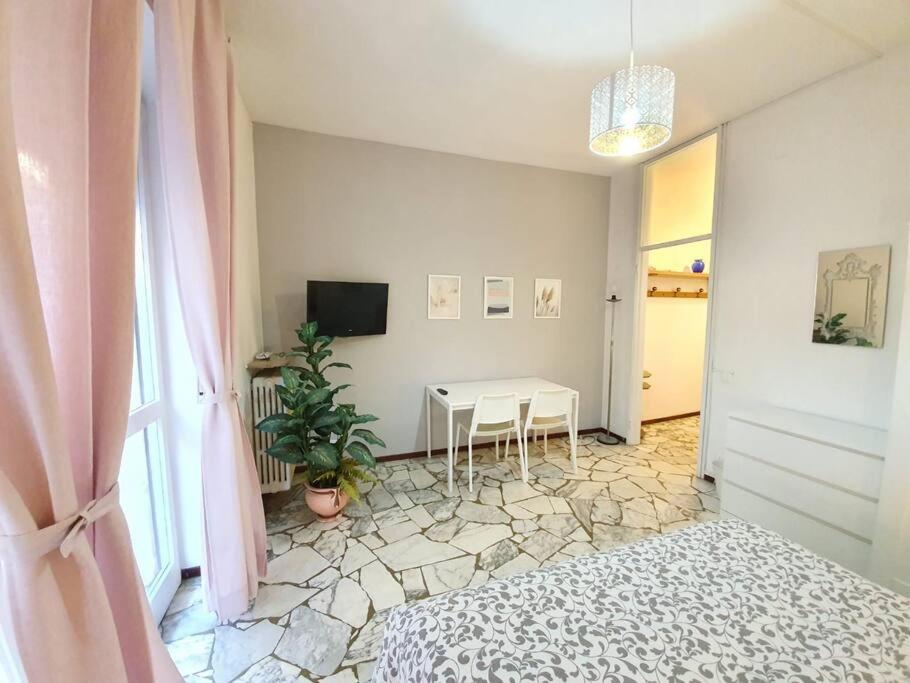 Sleep Easy Bergamo - Central Apartment Esterno foto